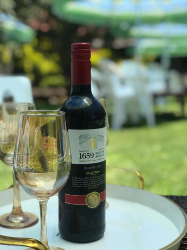 Food & Drinks, uPhondo Lodge, Bulawayo