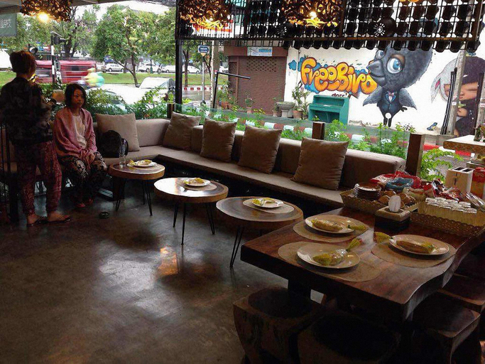 Food & Drinks 5, OYO 768 First Station Hotel, Muang Chiang Mai
