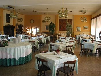 Others 5, Hotel Quo Vadis, Torino