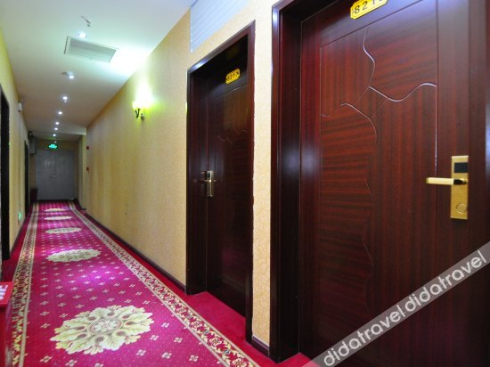 Others 3, Qiangxiang Hostel, Kunming