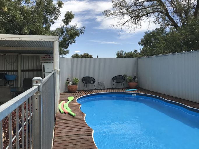 Sport & Beauty 4, Glenrowan Kelly Country Motel, Wangaratta - South