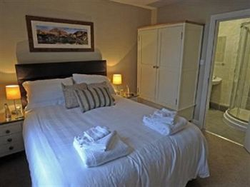 Others 2, the punchbowl hotel, Cumbria