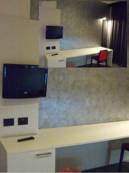 Others 4, エデン ホテル, Chieti