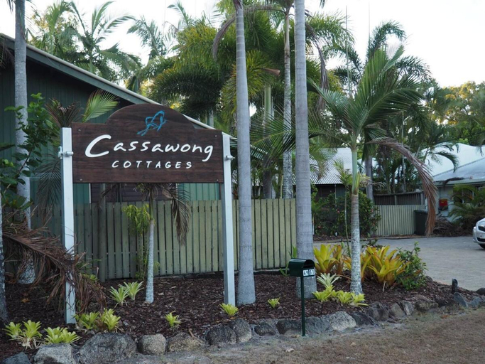 Exterior & Views, Cassawong Cottages, Cardwell