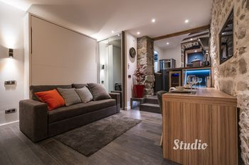Others 5, Le Balcon de la Vieille Ville Annecy, Haute-Savoie