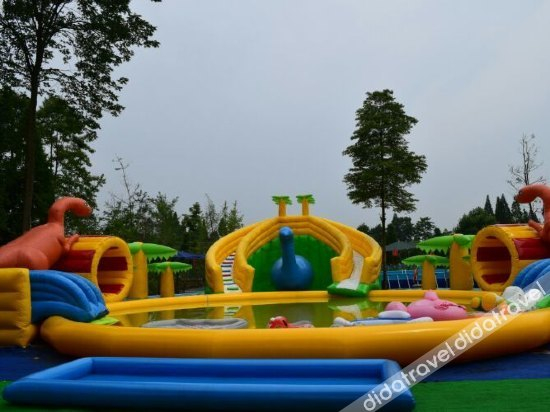 健身娱��设施, JLYYZX, Chengdu