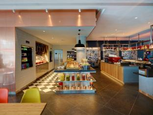 Food & Drinks 5, citizenM Paris La Defense, Hauts-de-Seine