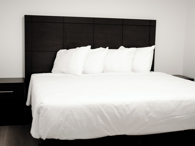 Bedroom 2, Meadowvale Apartment Hotel, Toronto
