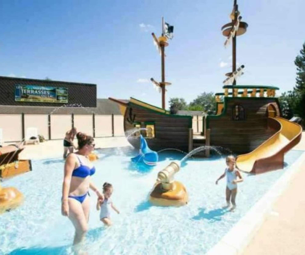 Pool 4, Camping Les Terrasses du Lac - Aveyron, Aveyron