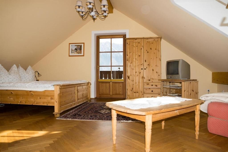 Room 5, Schweizerhof am See, Gmunden