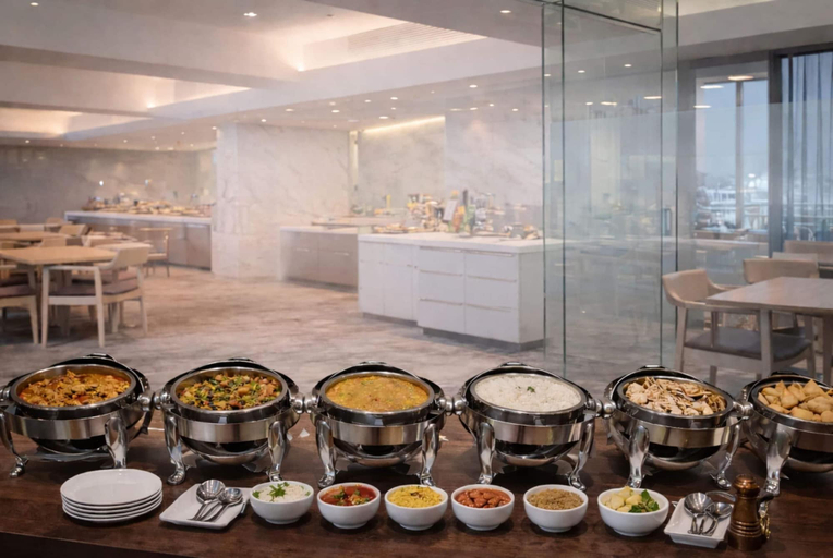 Food & Drinks 5, Ramada Plaza Suwon, Suwon