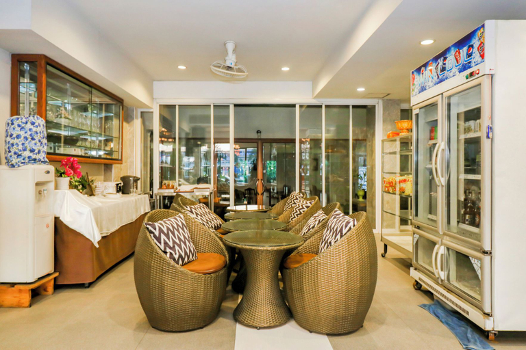 Food & Drinks, Dancenter JA Siam City, Pattaya