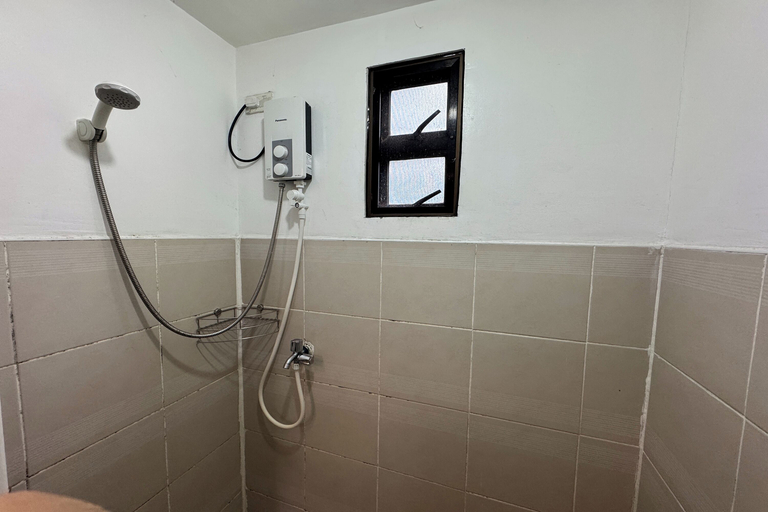 Bathroom 4, Franca Arcade near Quezon City Circle, Quezon City