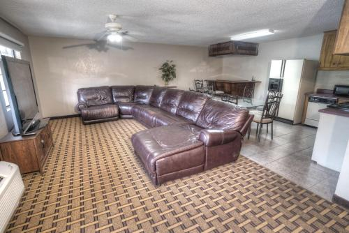 Others 4, Amerivu Inn & Suites - Helen - Downtown, White