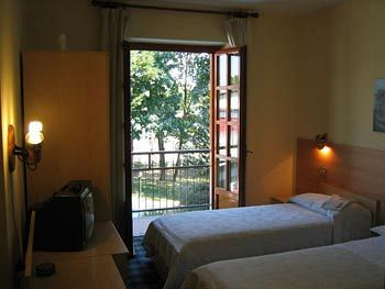 Others 4, Hotel Quo Vadis, Torino