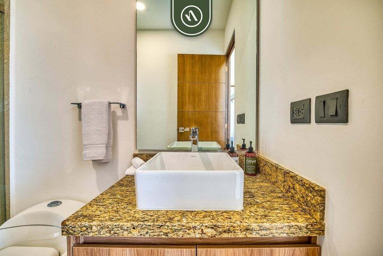 Bathroom 2, Equipped 1BR Condo With Private Balcony - Pool, Puerto Vallarta