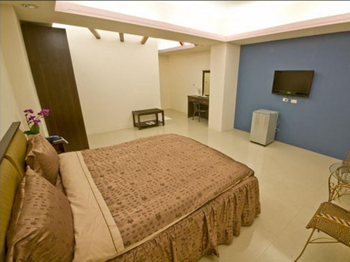 Bedroom 4, Yue Jing Commercial Hotel, Nantou