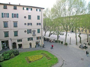 Others 4, Casa Paolina, Lucca