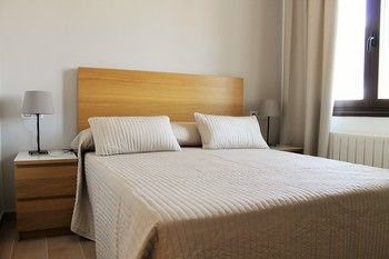 Others 2, Hostal Landhaus, Madrid
