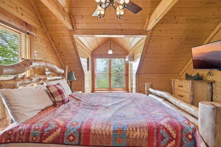 Room 5, A View To A Dream 4 Bedroom Home, Sevier