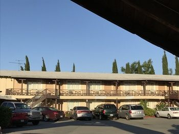 Others 1, Red Bluff Inn, Tehama
