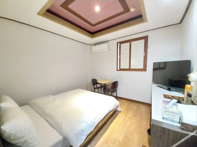 Bedroom 3, Incheon (Yeonanbudu) Apple, Jung