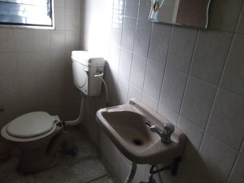 Bathroom 3, Hotel Ravikant, Pune