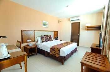 Others 3, Terra Nova Hotel, Malacca City