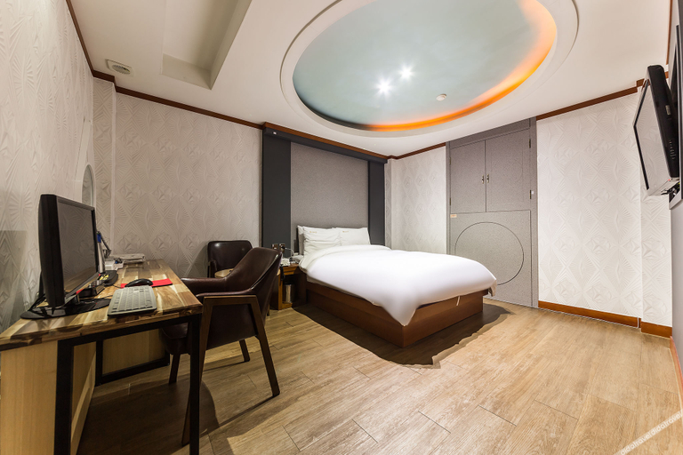 Bedroom 3, Dongducheon Saint, Dongducheon