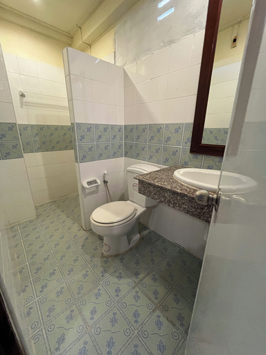 Bathroom, The Atnal Lanta, Ko Lanta