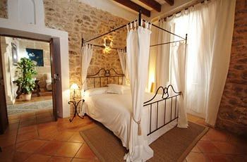 Others 3, Hotel Can Simo, Baleares