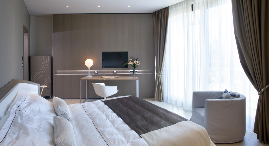 Bedroom 3, Albarella Golf Hotel, Rovigo