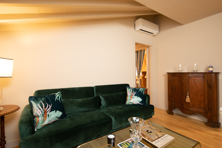 Others 5, San Jacopo Top by Mmega, Florence