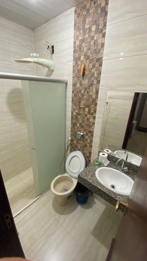 Bathroom 3, Hotel Lunna, Porto Nacional