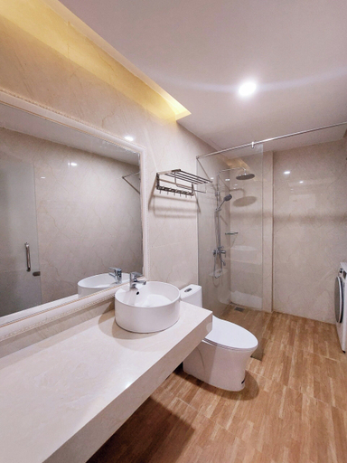 Bathroom, Lavender II Hotel, Da Nang