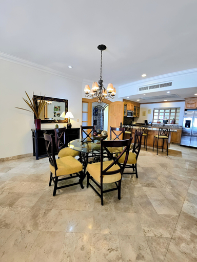 Dining, Ocean Front Luxury Villa in La Estancia, Compostela