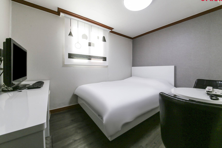 Bedroom 2, Dapsimni Hotel Grim, Dong-daemun