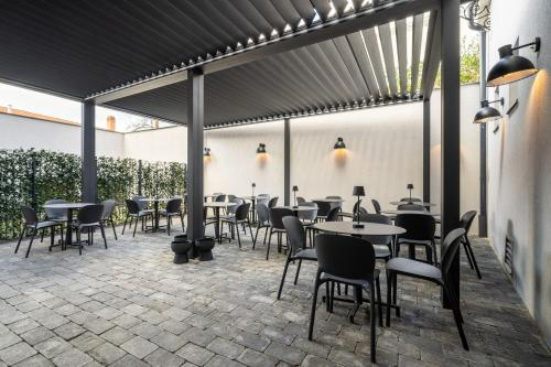 Others 2, URBAN HOTEL, Debrecen