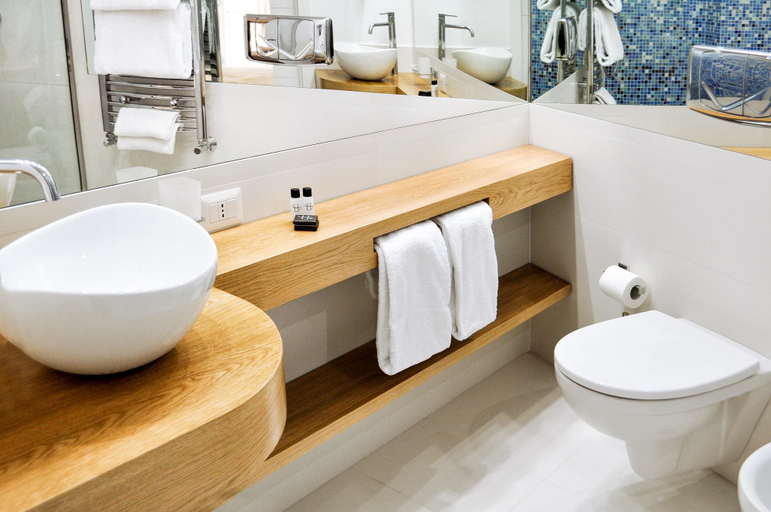 Bathroom, LHP Suite Posillipo, Napoli