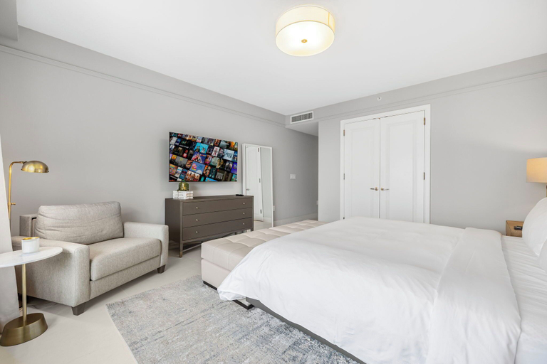 Others 5, Luxury Condos at Four Seasons, Miami-Dade
