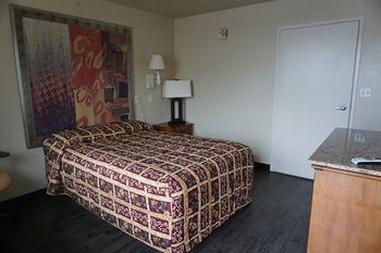 Others 4, Econo Lodge San Antonio Northeast I-35, Bexar