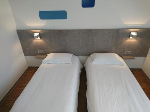 Others 3, H24 HOTEL, Sarthe