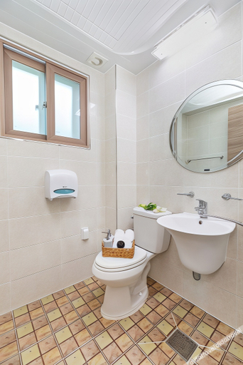 Bathroom, Samcheok Nomad Pension, Samcheok