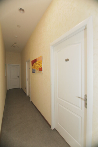 Hallway 5, GARDEN INN NIZAMI HOTEL, Baku
