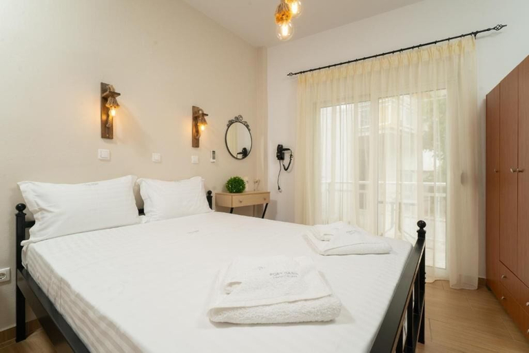 Bedroom 3, Port Oasis, East Macedonia and Thrace
