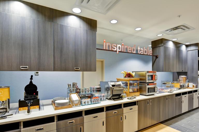 Food & Drinks 4, Home2 Suites by Hilton Dickson City Scranton, Lackawanna