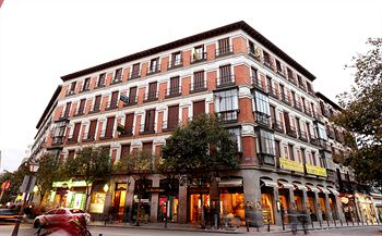 Featured Image, Hostal Silserranos, Madrid