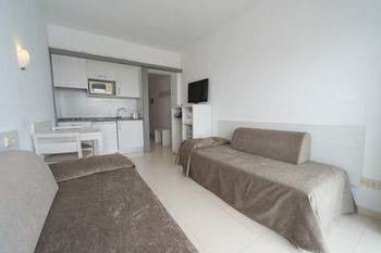 Others 2, Apartamentos Embat, Baleares