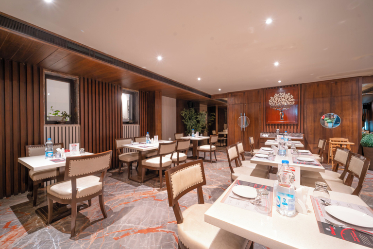 Food & Drinks 4, Playsales Eco Stay, Indore