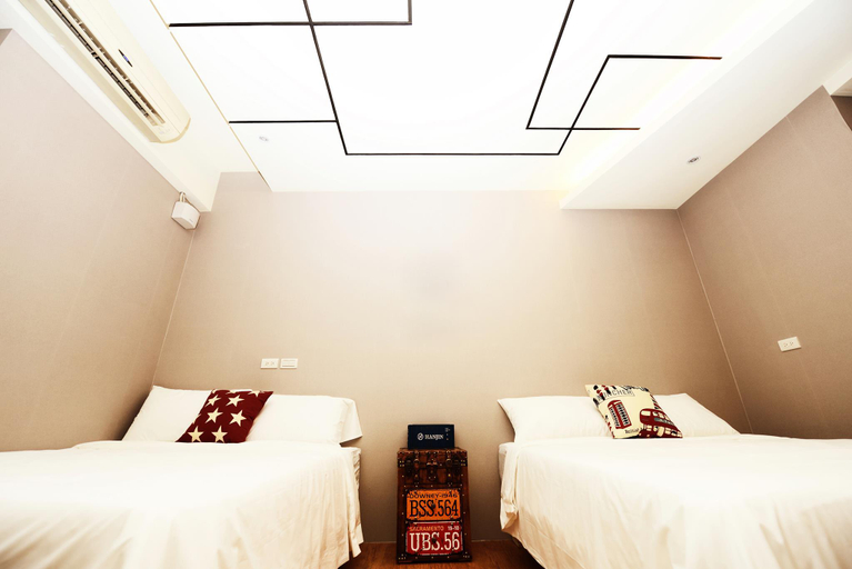 Others 5, OWL INN, Tainan